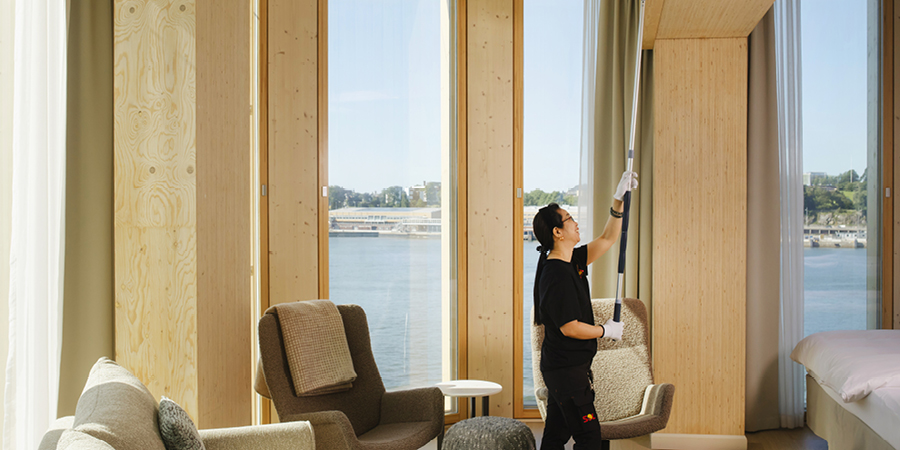 Solo Sokos Hotel Pier 4 haastaa ja palkitsee siivoajansa